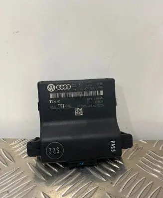 Audi A3 S3 8P Other control units/modules 1K0907530J 1K0907951
