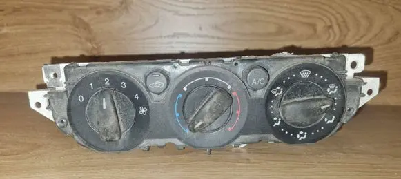 Ford Focus Climate control unit 3M5T19980AD
