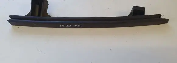 Hyundai ix35 Rear door windshield rail 