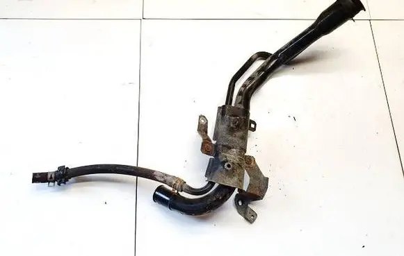 Fuel tank filler neck pipe