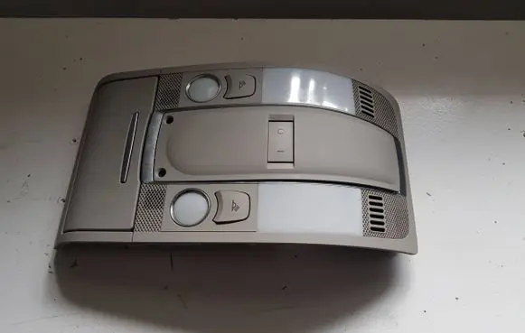 Audi Q7 4L Front seat light 4L0947135F 18550114 18122006
