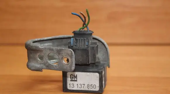 Opel Vectra C Sensor 13137850 9570930003 002455008000