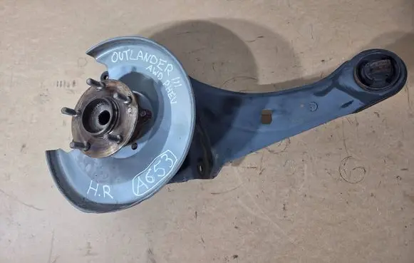 Mitsubishi Outlander Rear wheel hub spindle/knuckle A653