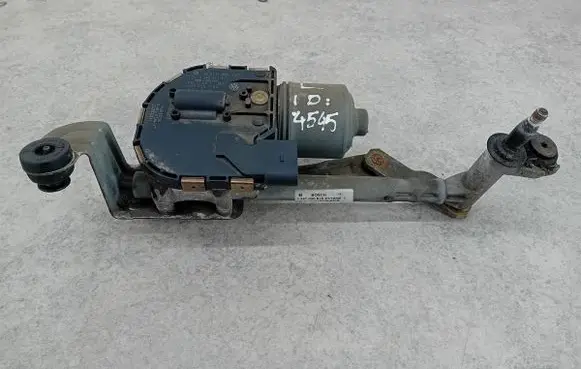 Volkswagen Golf Plus Front wiper linkage 