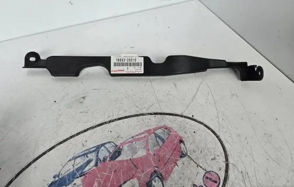 Radiator cooling fan shroud