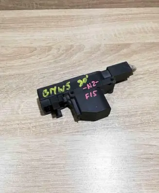 BMW 5 E34 Central locking motor 1389073