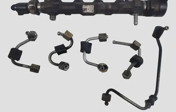 Skoda Octavia Mk2 (1Z) Fuel injection system set 0445010537 04L130755D 11260614