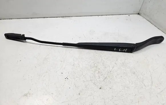 Citroen DS3 Windshield/front glass wiper blade 9683828280