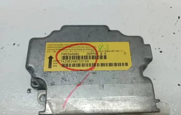 Mitsubishi Lancer VIII Airbag control unit/module P8635A060 DDPPSCB TAKME2487T0158