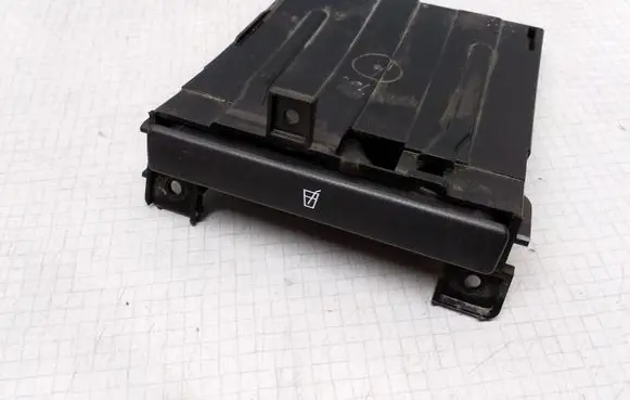 Nissan Almera N16 Cup holder 68430BM400