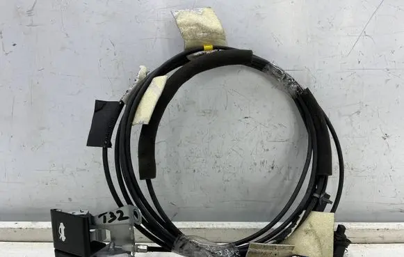 Nissan X-Trail T32 Fuel cap flap release cable 