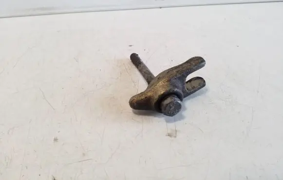 Iveco Daily 5th gen Fuel Injector clamp holder