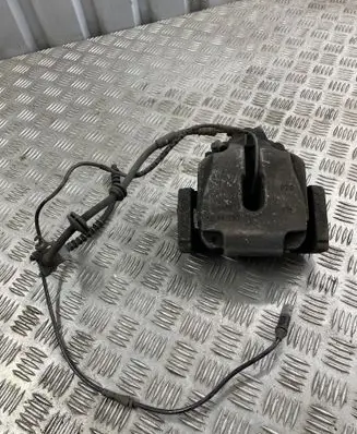BMW 5 F10 F11 Front brake caliper 6024330