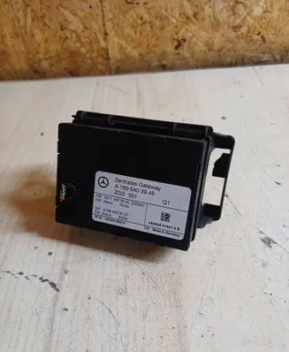 Mercedes-Benz A W169 Gateway control module A1695403945 A2115403545 A1694420027