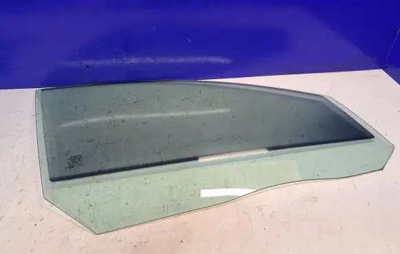 Volvo S80 Front door window glass four-door 30779525