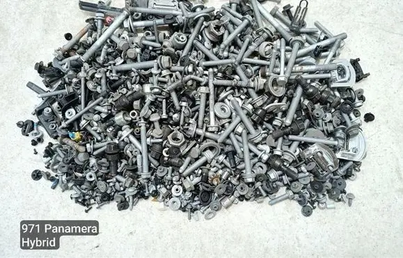 Porsche Panamera (971) Nuts/bolts