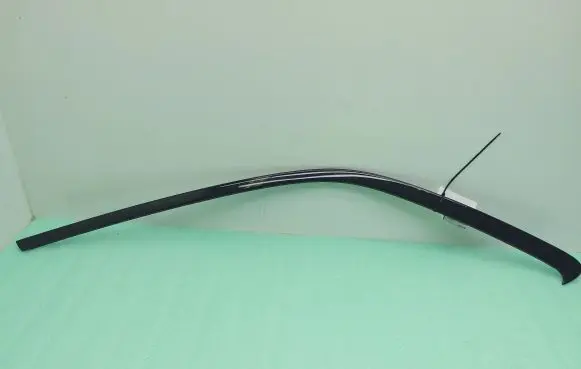 Audi Q7 4L Rear side glass trim 