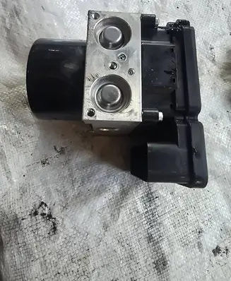 Volkswagen Golf VI ABS Pump 1K0907379BL 10061939551 10096103643