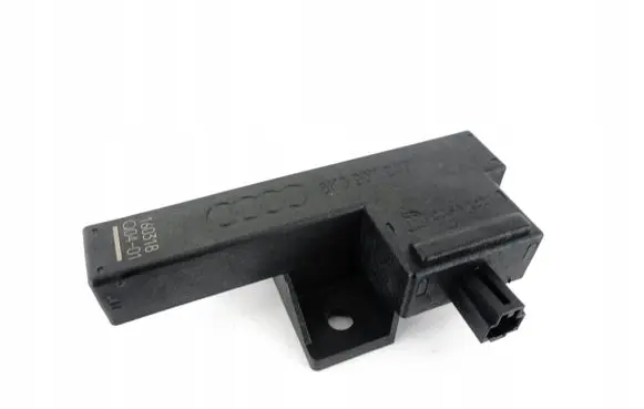 Volkswagen Touareg II Keyless (KESSY) go control unit/module 8K0907247