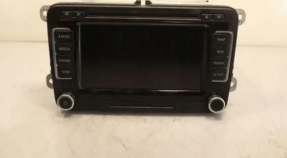 Volkswagen Tiguan Radio/GPS head unit trim 