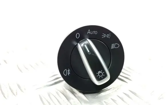 Volkswagen Golf VI Light switch 3C8941431
