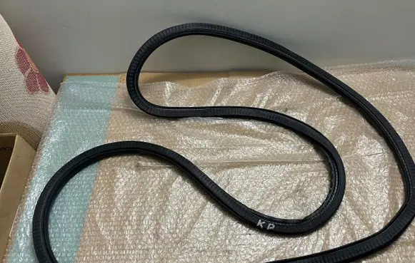 Fiat 500X Front door rubber seal 