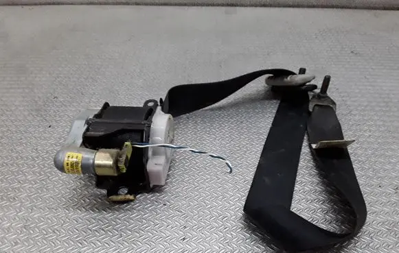 Mazda 2 Front seatbelt T89347T