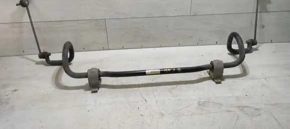 Renault Captur Front anti-roll bar/sway bar 546113546R