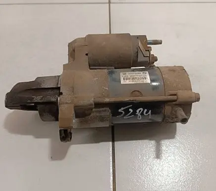 Opel Zafira C Starter motor M001TF0072ZE 55570068