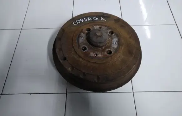 Opel Corsa D Rear wheel hub
