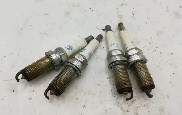 Honda Insight Spark plug NOCODE