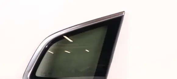 Volvo XC60 Rear side window