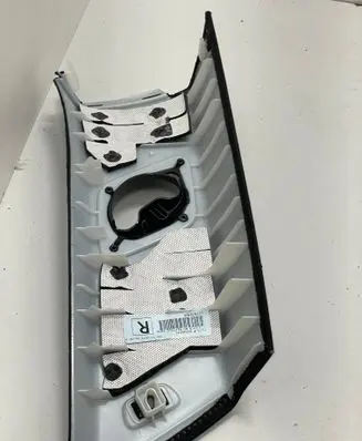 BMW X5 F15 (C) pillar trim 51437284700 15671812