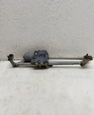 Skoda Octavia Mk2 (1Z) Front wiper linkage and motor 1Z2955023C 0390241756 1Z2955119A