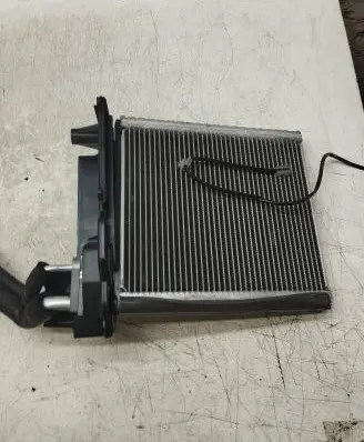 Toyota Avensis T250 Heater blower radiator
