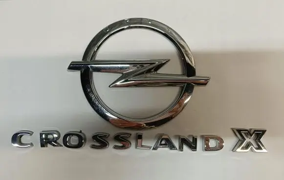 Opel Crossland X Manufacturer badge logo/emblem 39084455