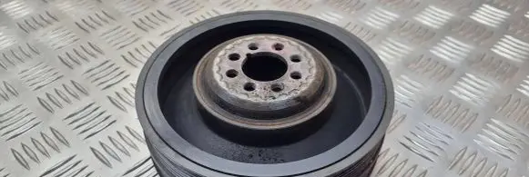 Audi A6 S6 C5 4B Crankshaft pulley 059105251M