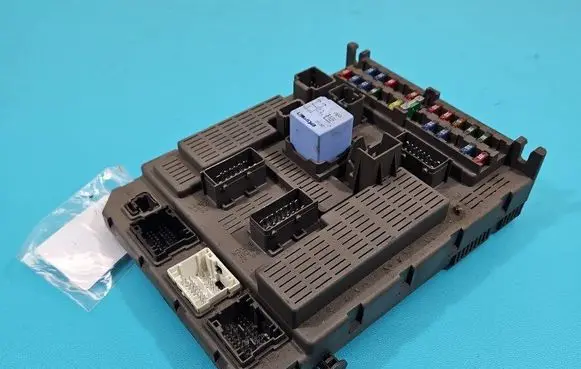 Citroen C5 Central body control module 9645030380 IMPRK1489269