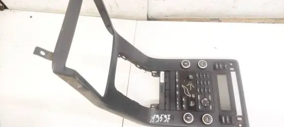 Volvo V70 Climate control unit 7823 1828477