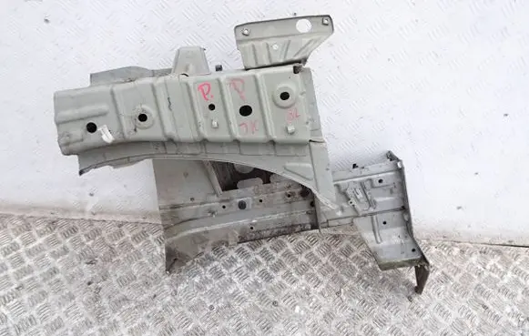 Nissan Qashqai+2 Front side member 