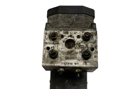 Audi A4 S4 B5 8D ABS Pump 3B0614111 0273004573