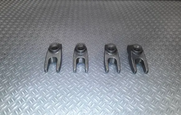 Dodge Nitro Fuel Injector clamp holder