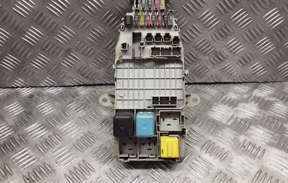 Honda Accord Fuse module 3820ASN7E105 181203061298