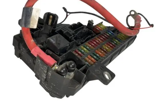 BMW 5 E60 E61 Fuse module 6906618 6906619 6971219