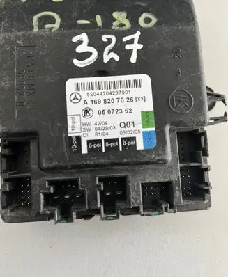 Mercedes-Benz B W245 Door control unit/module A1698207026 05072352