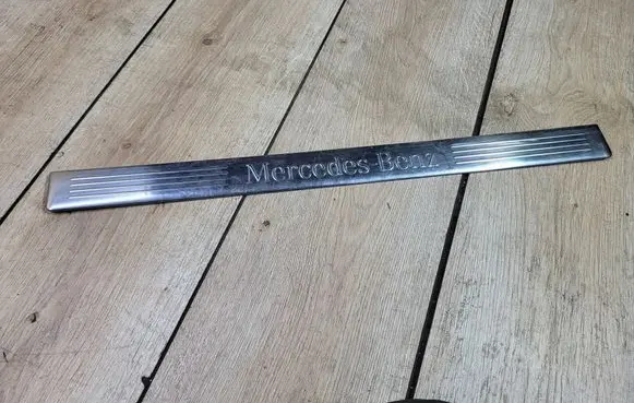 Mercedes-Benz E W212 Front sill trim cover A2126860936