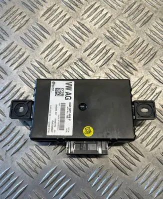 Audi A6 S6 C7 4G Gateway control module 4G0907468F
