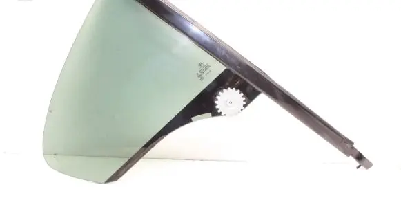 BMW 6 F06 Gran coupe Rear vent window glass 