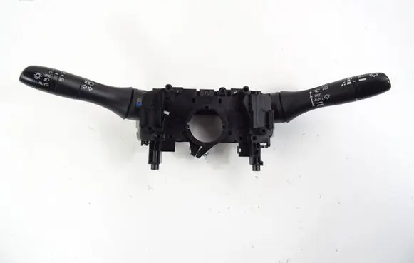 Nissan Pulsar Wiper turn signal indicator stalk/switch 15304SD1