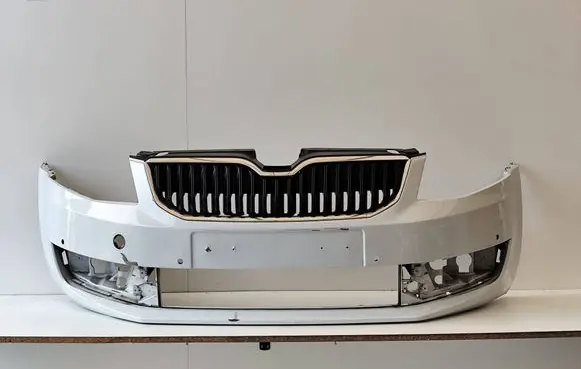 Skoda Octavia Mk3 (5E) Front bumper 5E0807221
